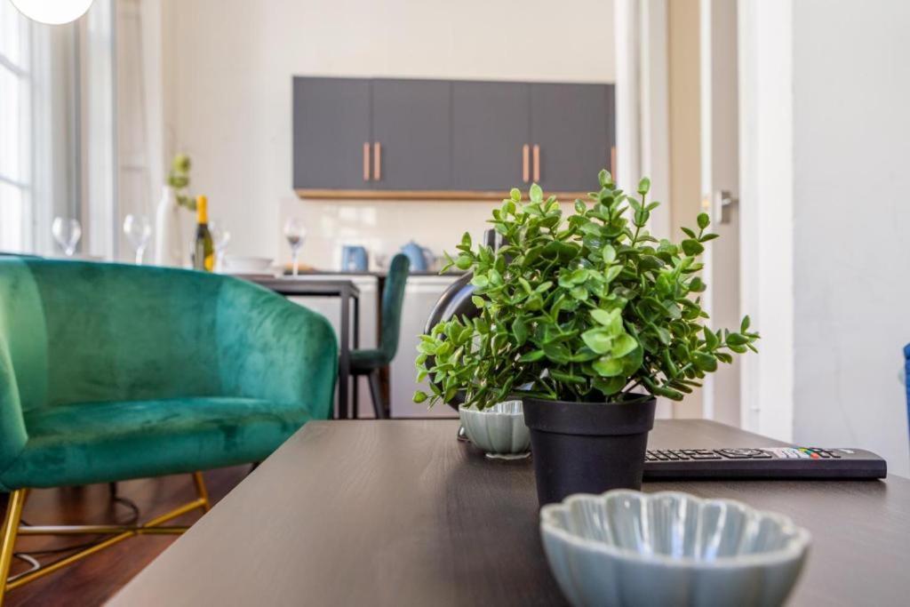 Newcastle'S Most Central Apartment - Sleeps 10 Dış mekan fotoğraf
